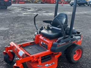 Kubota Z232KW-42 Zero-Turn Lawn Mower